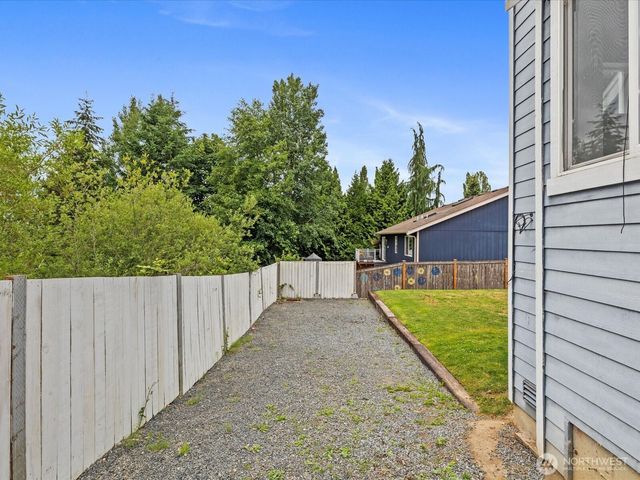 6705 49th Place NE, Marysville, WA 98270
