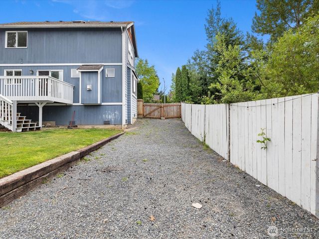 6705 49th Place NE, Marysville, WA 98270