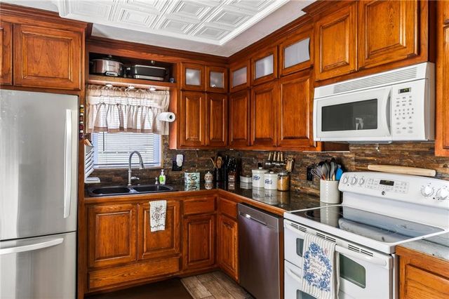 406 Park Street, Lathrop, MO 64465