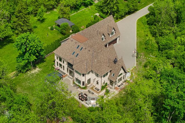 6270 S Garfield Avenue, Burr Ridge, IL 60527