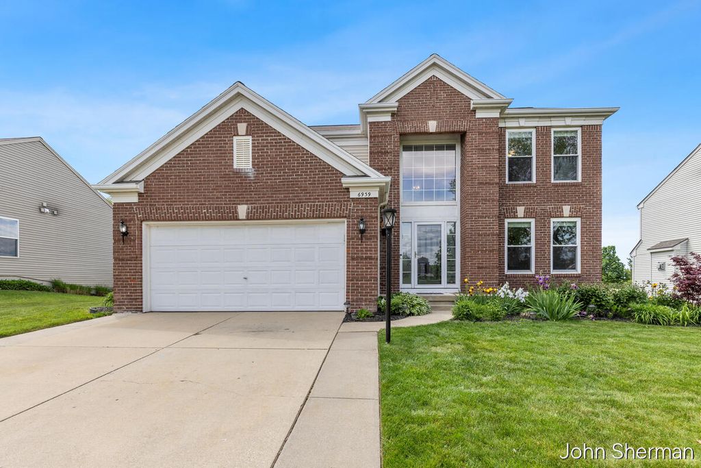 6939 Dale Hollow Drive, Caledonia, MI 49316