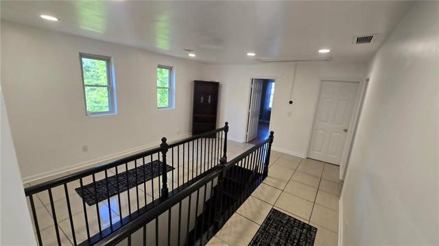 2669 Knoll Road SE, Smyrna, GA 30080