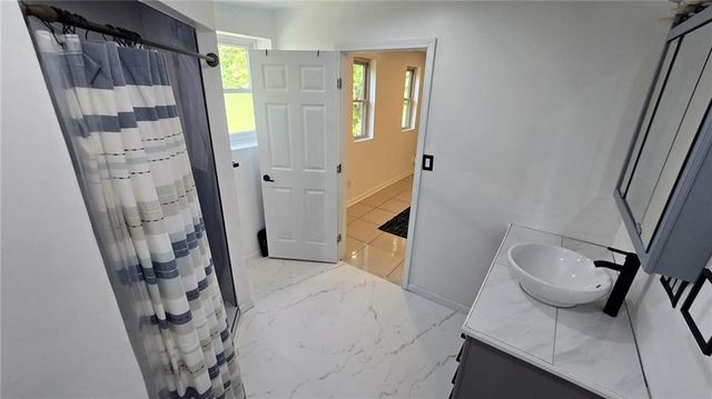 2669 Knoll Road SE, Smyrna, GA 30080