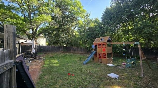 2669 Knoll Road SE, Smyrna, GA 30080