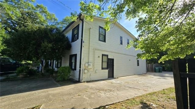 2669 Knoll Road SE, Smyrna, GA 30080