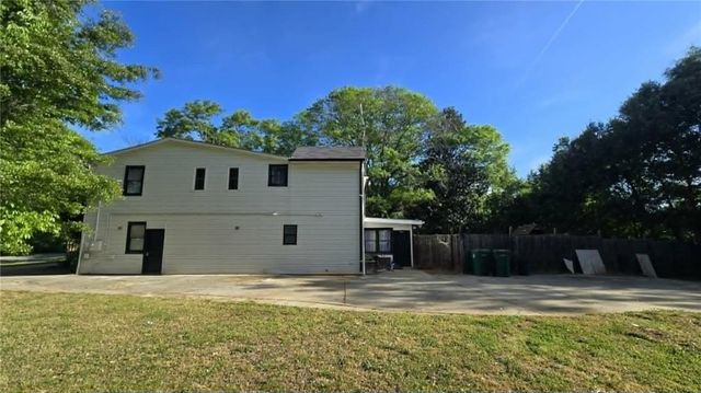 2669 Knoll Road SE, Smyrna, GA 30080