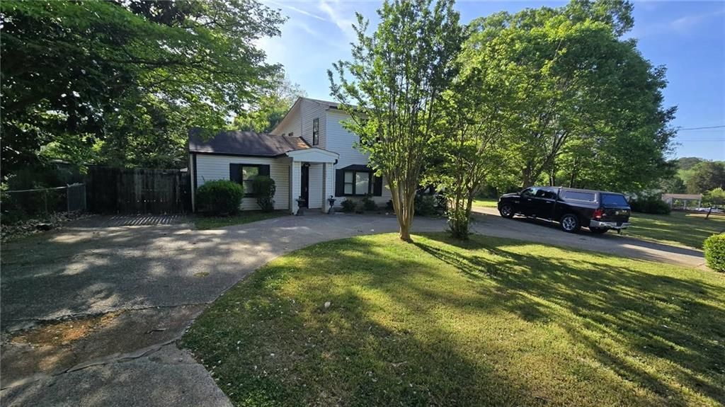 2669 Knoll Road SE, Smyrna, GA 30080
