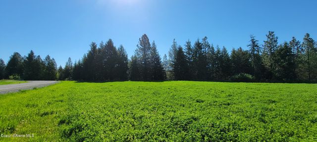 492 Stellar Jay Rd, Bonners Ferry, ID 83805