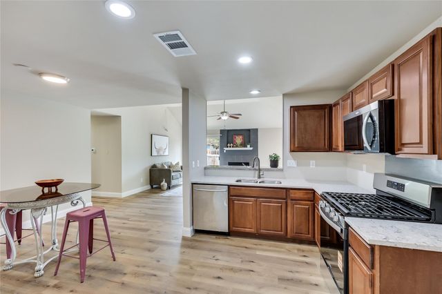 13206 Fieldgate DR, Austin, TX 78753