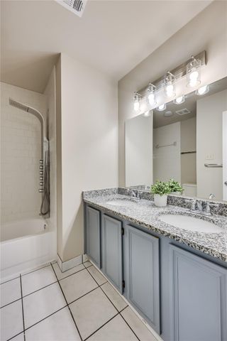 13206 Fieldgate DR, Austin, TX 78753