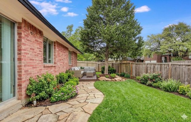 13206 Fieldgate DR, Austin, TX 78753