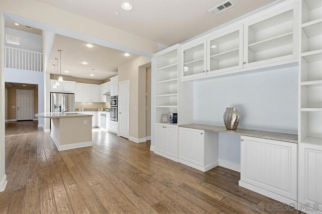 1513 Avila Ln, Vista, CA 92083