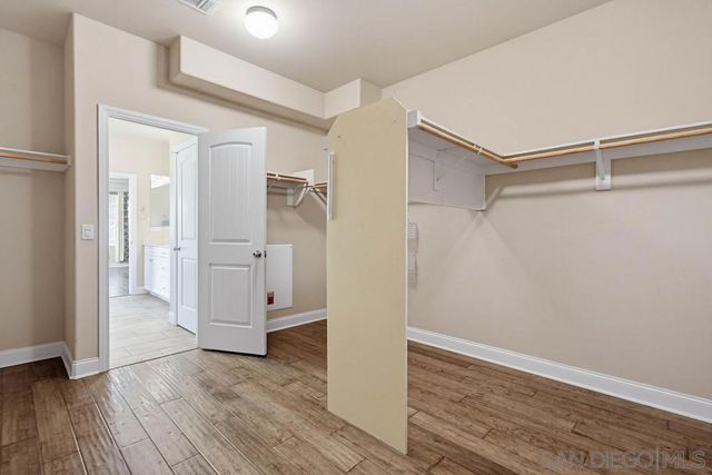 1513 Avila Ln, Vista, CA 92083