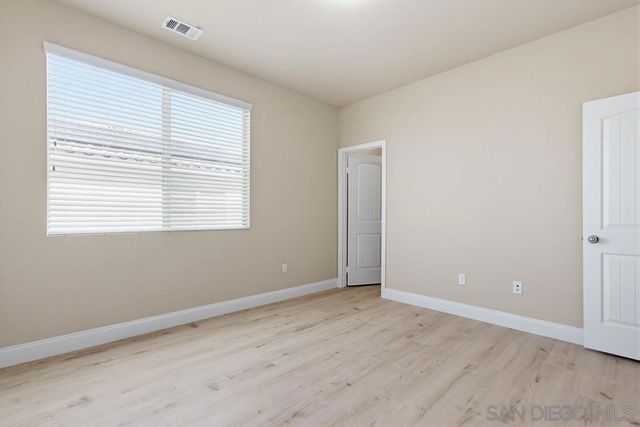 1513 Avila Ln, Vista, CA 92083
