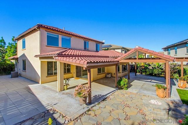 1513 Avila Ln, Vista, CA 92083