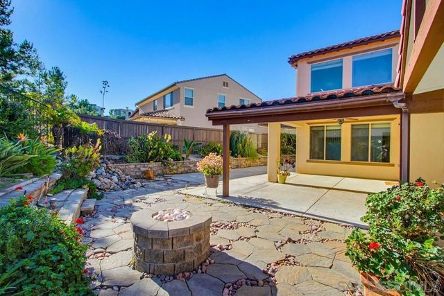 1513 Avila Ln, Vista, CA 92083