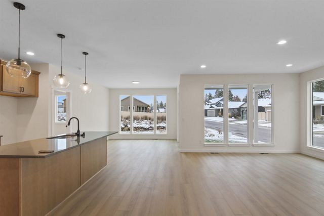 3339 S Morrill Ln, Spokane, WA 99223