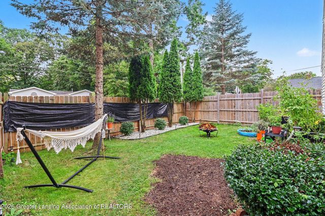 2715 Marion Avenue, Lansing, MI 48910