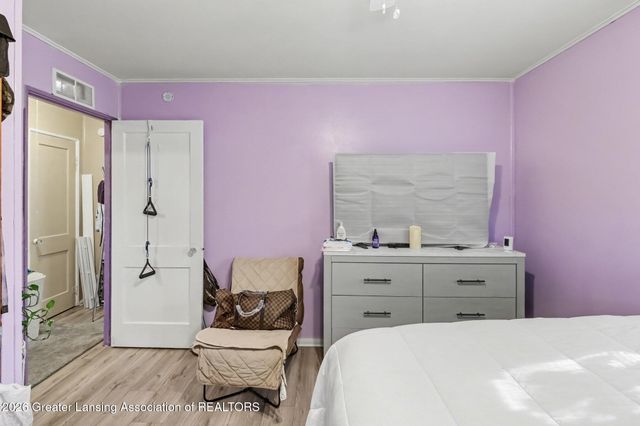 2715 Marion Avenue, Lansing, MI 48910