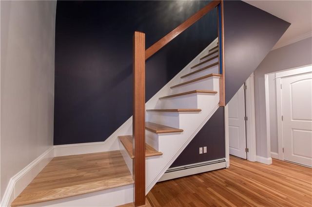 72 Thames Street 2, Bristol, RI 02809