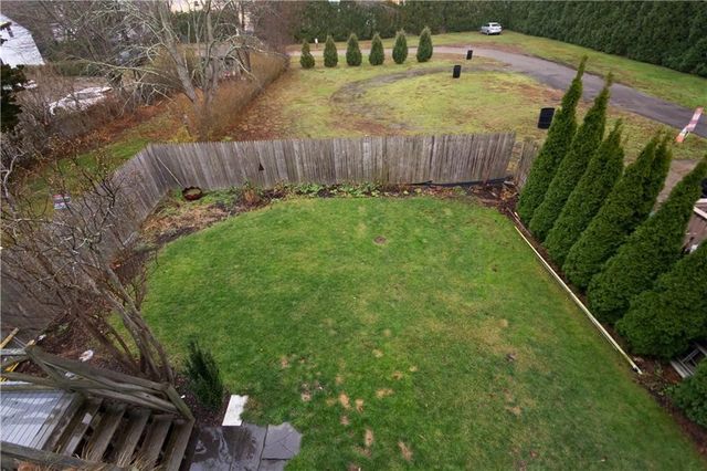 72 Thames Street 2, Bristol, RI 02809