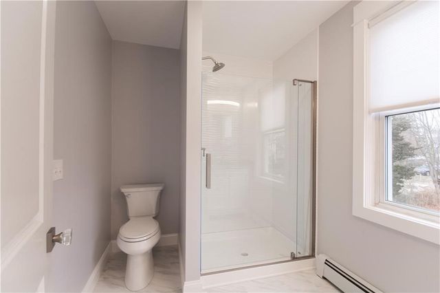 72 Thames Street 2, Bristol, RI 02809