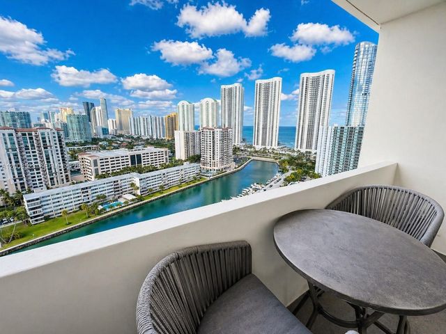 300 Bayview Dr PH11, Sunny Isles Beach, FL 33160