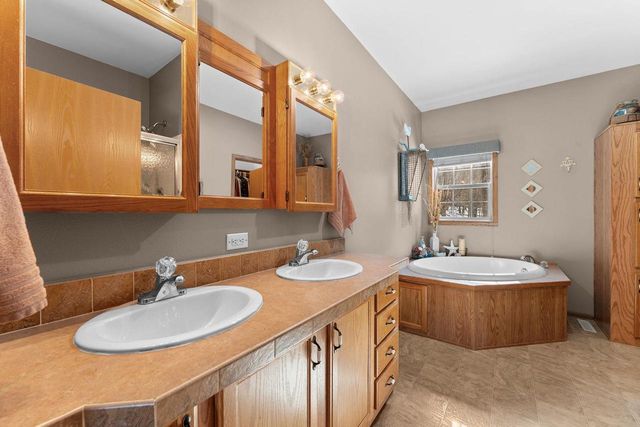 W15501 US Highway 10, Fairchild, WI 54741