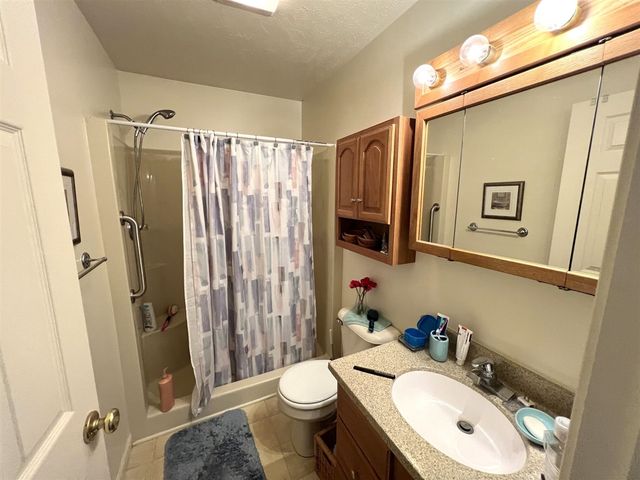 202-206 Farwell Avenue, Sturgis, MI 49091