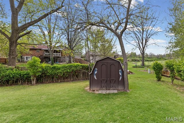 7719 Myrtlewood Drive, Belleville, IL 62223