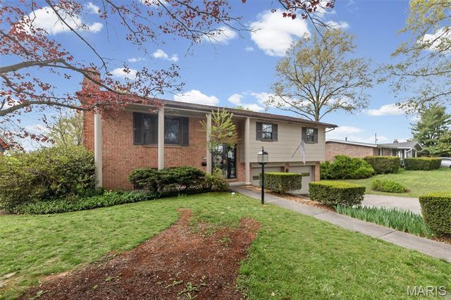 7719 Myrtlewood Drive, Belleville, IL 62223