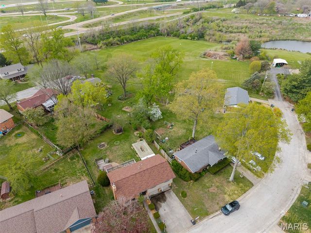 7719 Myrtlewood Drive, Belleville, IL 62223