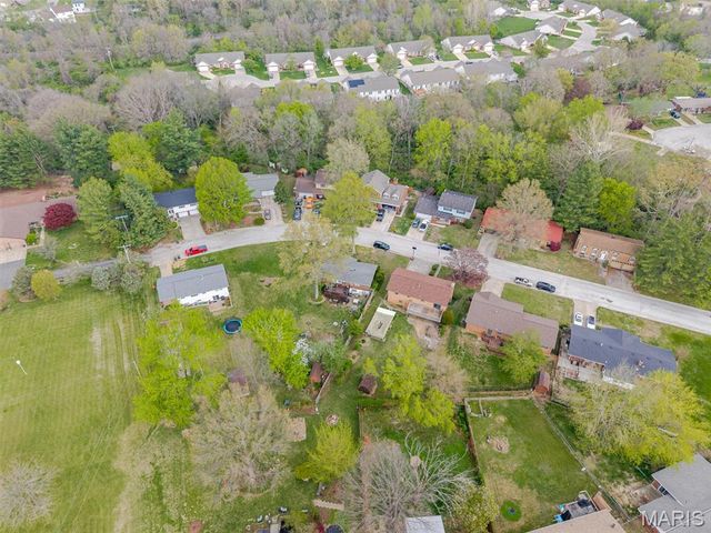 7719 Myrtlewood Drive, Belleville, IL 62223