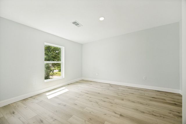 1023 Oak Drive, Denison, TX 75020