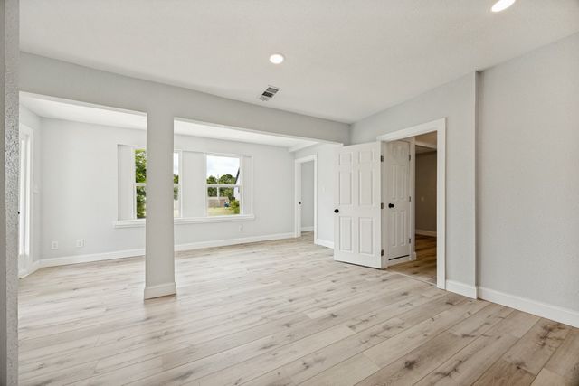 1023 Oak Drive, Denison, TX 75020