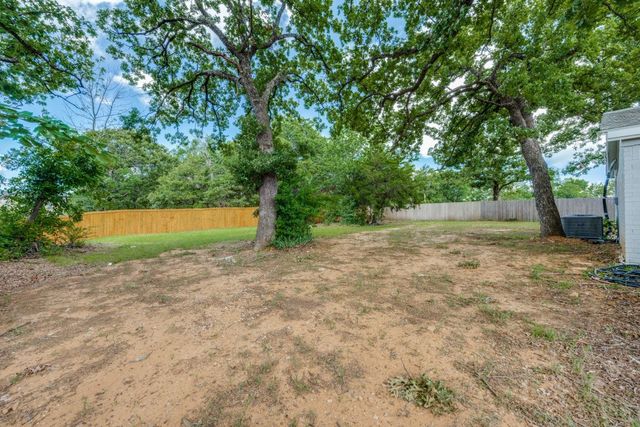 1023 Oak Drive, Denison, TX 75020