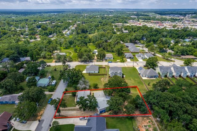 1023 Oak Drive, Denison, TX 75020