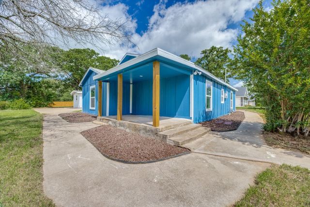 1023 Oak Drive, Denison, TX 75020