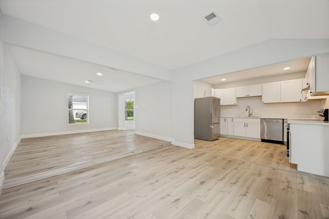 1023 Oak Drive, Denison, TX 75020