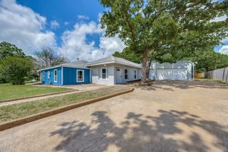1023 Oak Drive, Denison, TX 75020