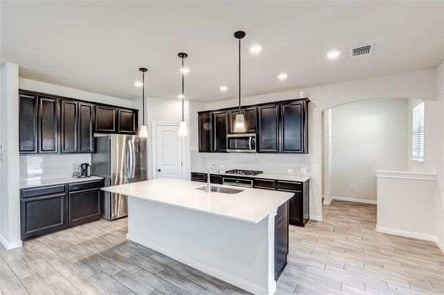 332 Zuma DR, Liberty Hill, TX 78642