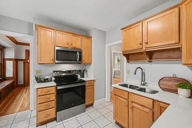 1550 Hague Avenue, Saint Paul, MN 55104