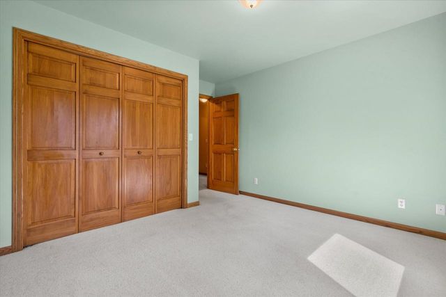 W2419 Falcon COURT, Appleton, WI 54915