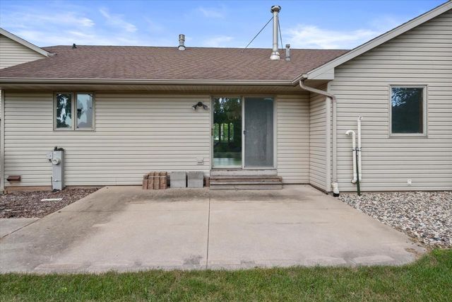 W2419 Falcon COURT, Appleton, WI 54915