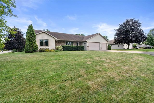 W2419 Falcon COURT, Appleton, WI 54915