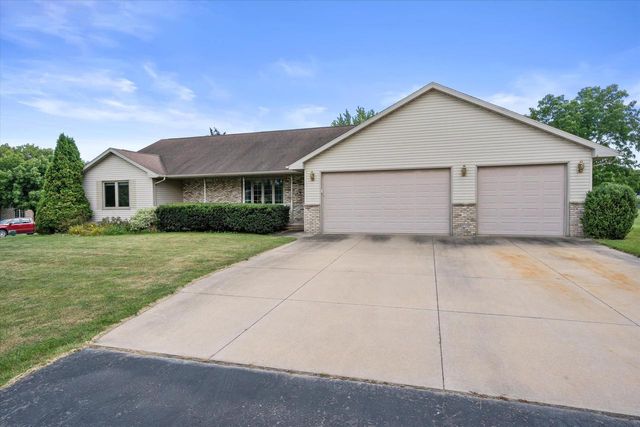 W2419 Falcon COURT, Appleton, WI 54915
