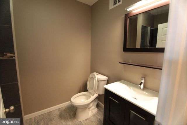 1534 N FONTAIN ST, Philadelphia, PA 19121