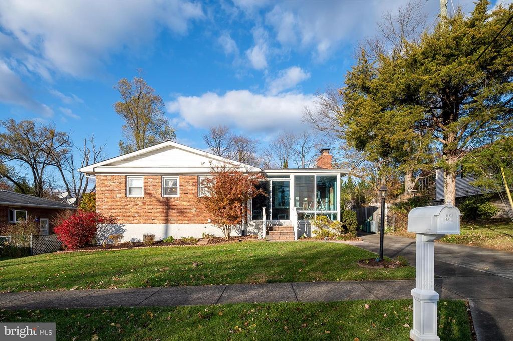 2305 ROCKWELL AVE, Baltimore, MD 21228