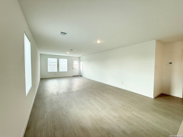 311 MOSCATO RD, New Braunfels, TX 78130