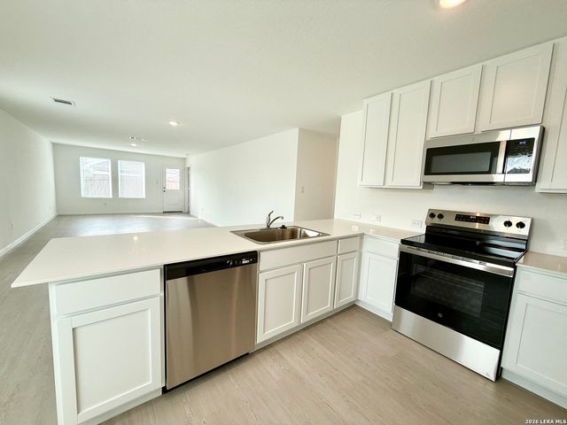 311 MOSCATO RD, New Braunfels, TX 78130